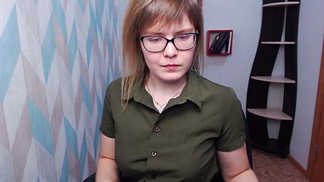 Candise_Christal_ nude on cam for live sex chat