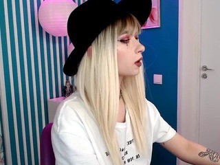 CarolineCorbes naked on Live Cam Sex Chat