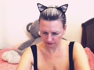 crazybigboobss naked on Live Cam Sex Chat