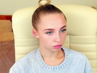 daisyhots naked on Live Cam Sex Chat