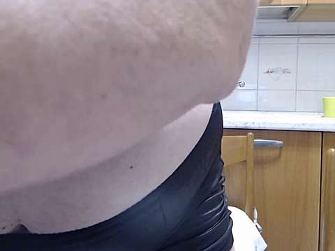 elysmilf nude on cam for live sex chat