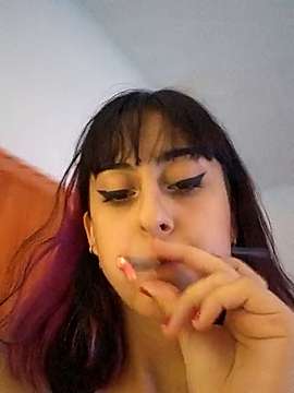 Emma_darling nude on cam for live sex chat