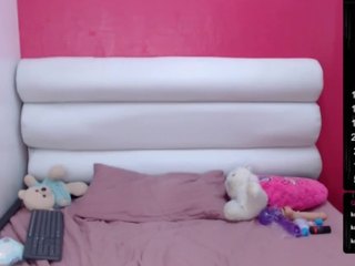evelyn-watson naked on Live Cam Sex Chat