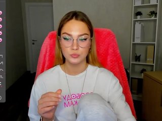 ?, ????????? naked on Live Cam Sex Chat