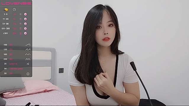 Julia-baby nude on cam for live sex chat