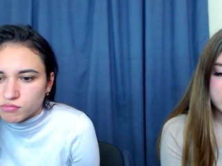 LaurieReia naked on Live Cam Sex Chat