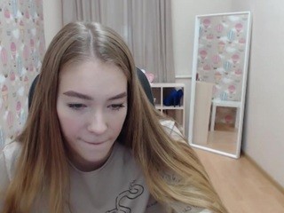 Leynelle naked on Live Cam Sex Chat