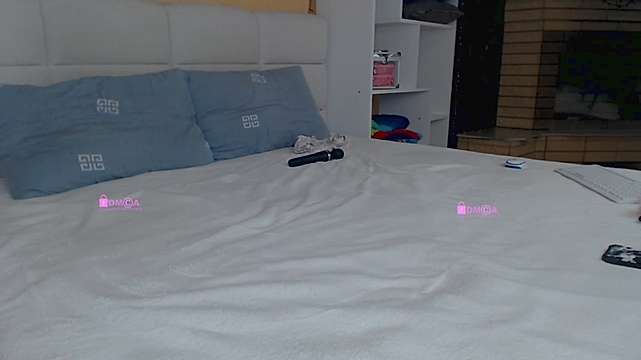 LilCharm nude on cam for live sex chat