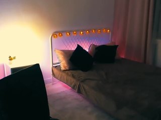 lindaroxy naked on Live Cam Sex Chat