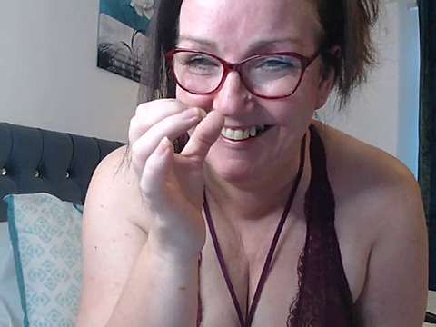 moistmilf nude on cam for live sex chat