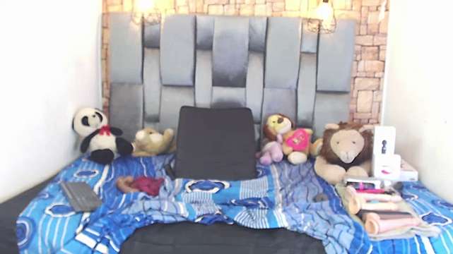 Nanicooll nude on cam for live sex chat