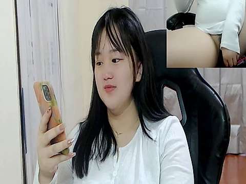 SpacedSell nude on cam for live sex chat