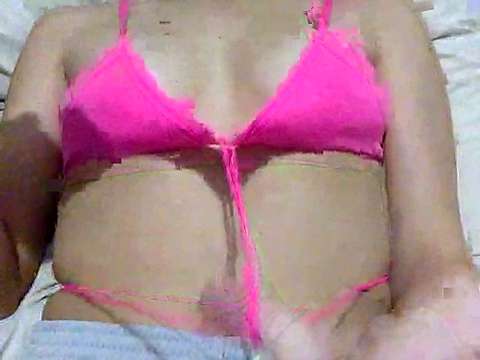 suaputinha_sexy nude on cam for live sex chat