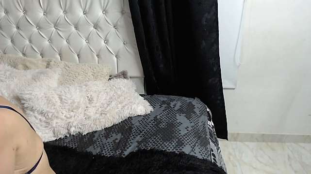 susy_hot48 nude on cam for live sex chat