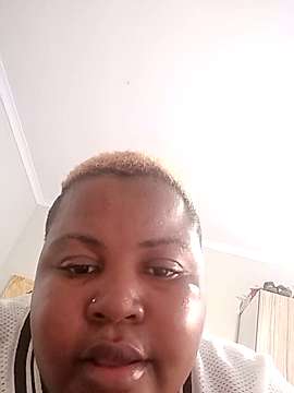 thicklolaa2 nude on cam for live sex chat