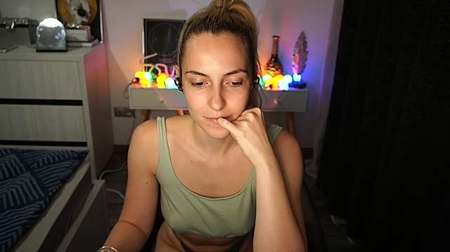 trixxie_love nude on cam for live sex chat