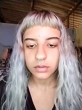vadiapunkhot nude on cam for live sex chat