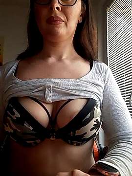 whitechocolatee08 nude on cam for live sex chat