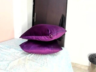xnaomy naked on Live Cam Sex Chat