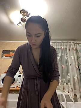 Yuliya2012 nude on cam for live sex chat