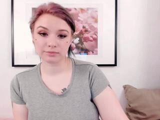alicewoodness naked on Live Cam Sex Chat