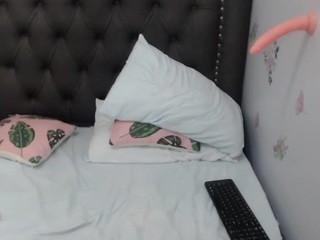alicia-29 naked on Live Cam Sex Chat