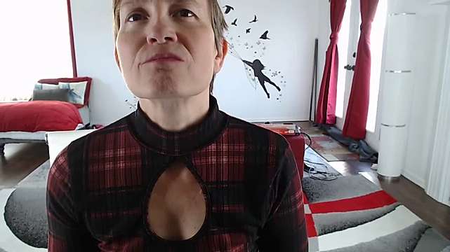 AuroraWillows nude on cam for live sex chat