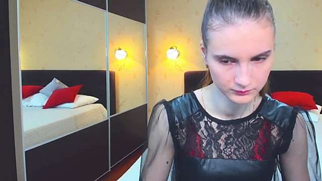 BellaBianco nude on cam for live sex chat
