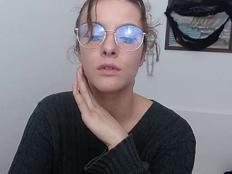 Best-Nikol nude on cam for live sex chat