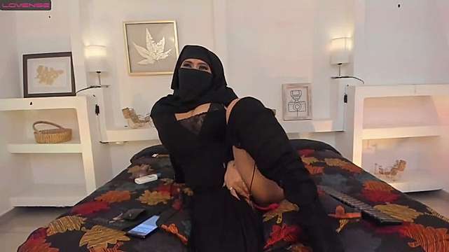 Betzabeth_Stars nude on cam for live sex chat