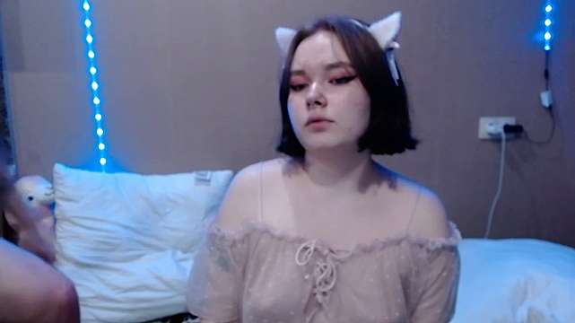 Blueeeberry nude on cam for live sex chat