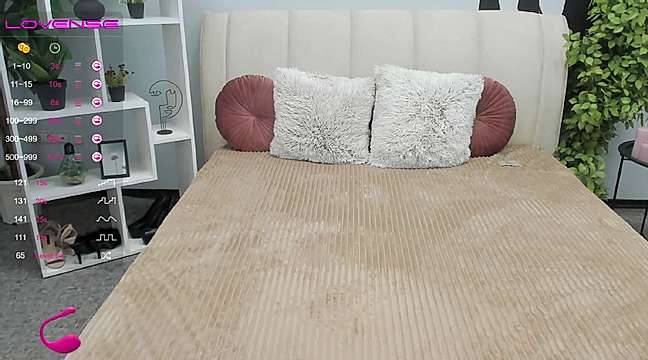 Boni_Banni nude on cam for live sex chat