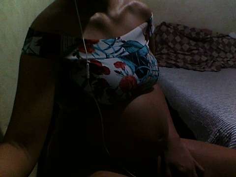 BrunaCasal nude on cam for live sex chat