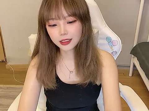 C-Sophie nude on cam for live sex chat