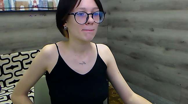 CherryKitty_ nude on cam for live sex chat