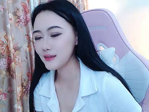 danceCoCo nude on cam for live sex chat