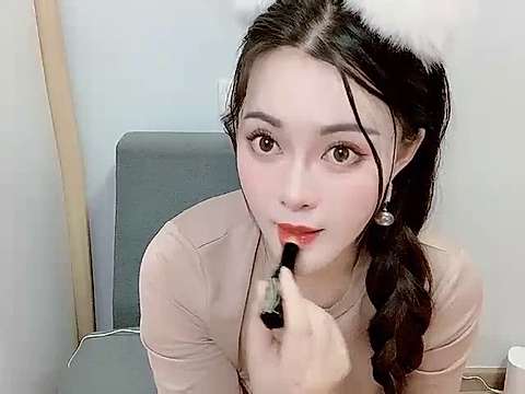 Dear-T nude on cam for live sex chat