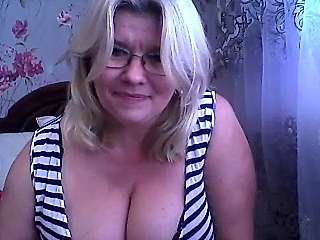 Diana_49 nude on cam for live sex chat