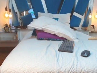 Emiliana Braun, ?? naked on Live Cam Sex Chat