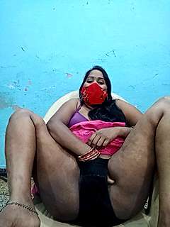 Goldy_05 nude on cam for live sex chat