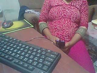 Johnpriya89 nude on cam for live sex chat