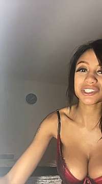 klizzie nude on cam for live sex chat