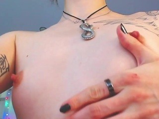 Kriss naked on Live Cam Sex Chat