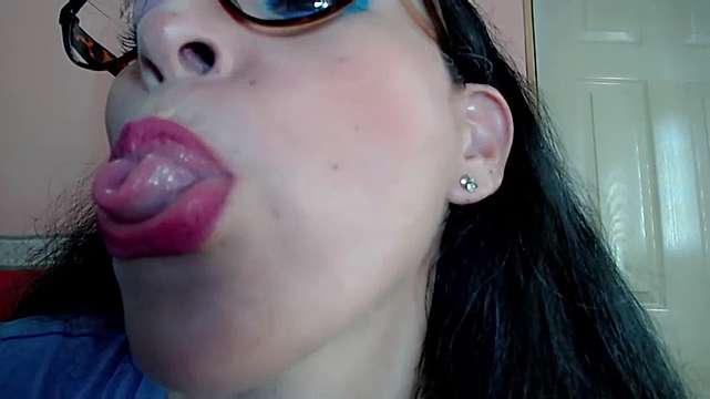 Madam_Lina nude on cam for live sex chat