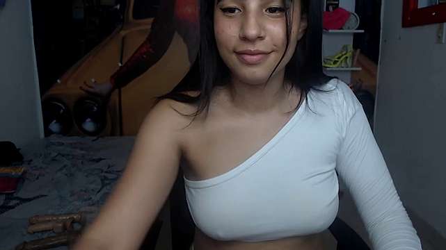 mariana_lopez_ nude on cam for live sex chat