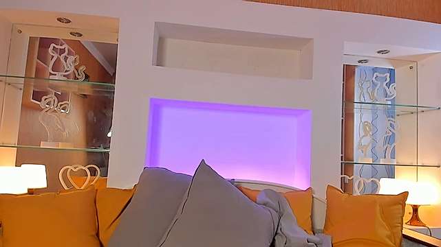 MarySwon nude on cam for live sex chat