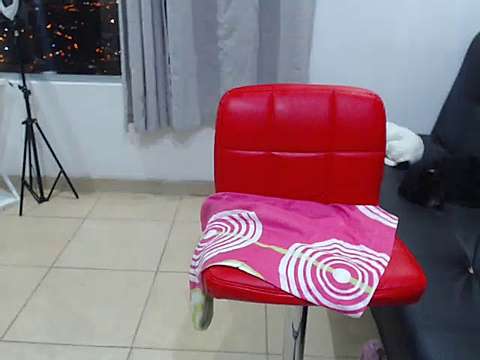 milena-bigsquirt- nude on cam for live sex chat