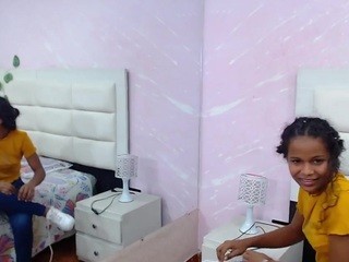 NahomyHarris naked on Live Cam Sex Chat