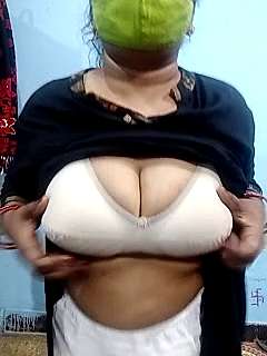 Nilam_Sharma nude on cam for live sex chat