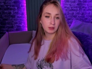 paulinemalone naked on Live Cam Sex Chat